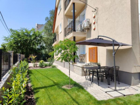 Paskal-Lux Apartments with free parking